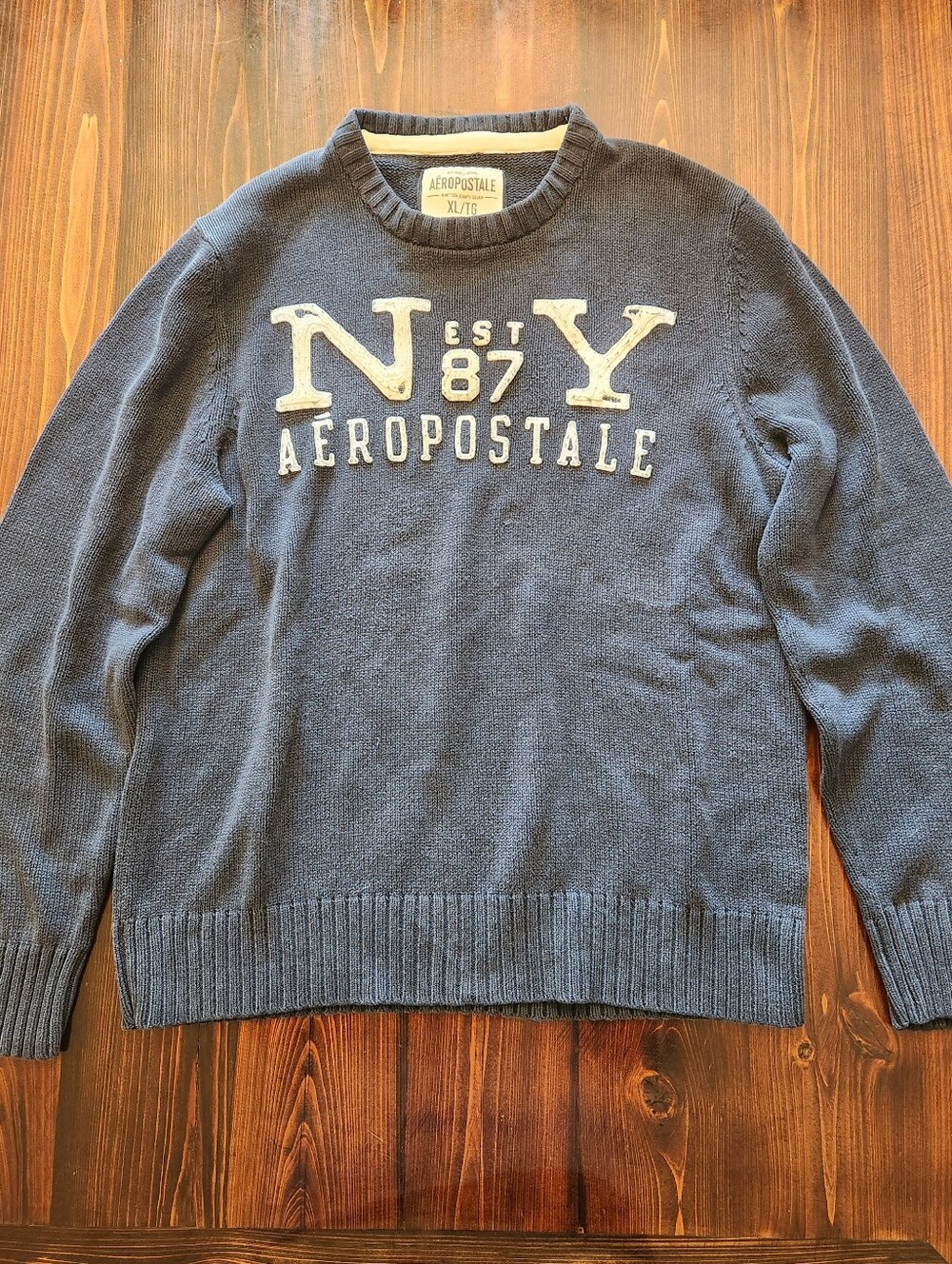 Aeropostale Y2K Navy Crewneck Sweater with NY Est. 87 Appliqué - Size XL